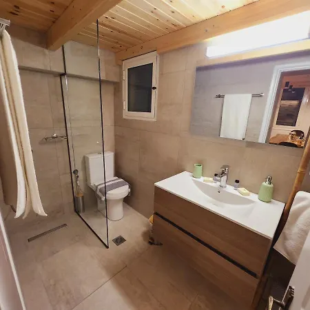 Luxury Loft Yiota 아파트 *