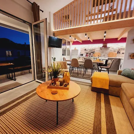 Luxury Loft Yiota 아파트 *