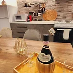 Luxury Loft Yiota Apartman Pátra