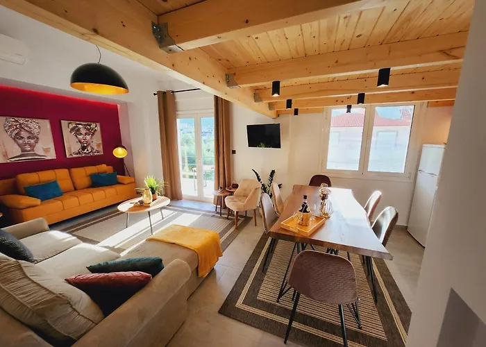 Luxury Loft Yiota Апартаменты *